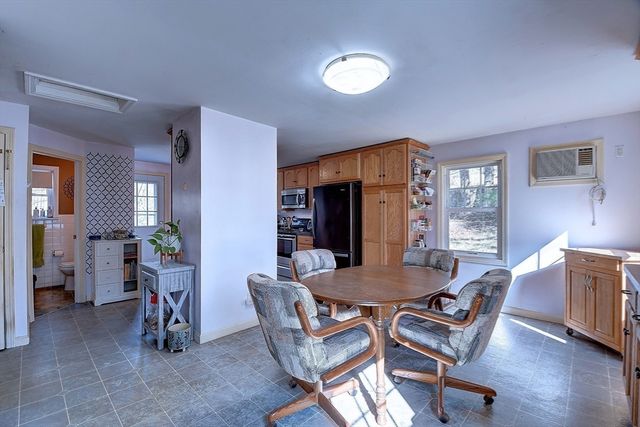 29 Outlook Drive, Worcester, MA 01602