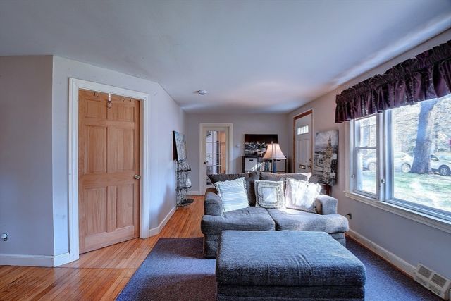 29 Outlook Drive, Worcester, MA 01602