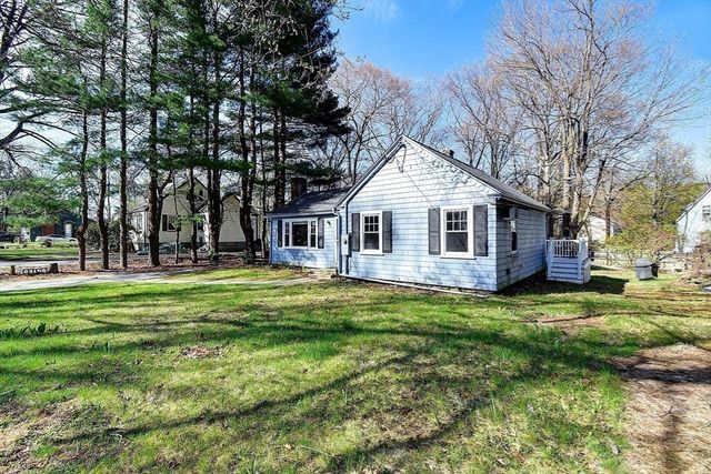 29 Outlook Drive, Worcester, MA 01602