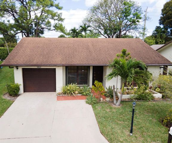 6149 Olivewood Circle, Greenacres, FL 33463