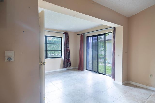6149 Olivewood Circle, Greenacres, FL 33463