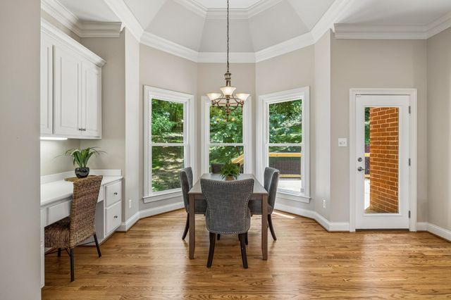 512 Grand Oaks Dr, Brentwood, TN 37027