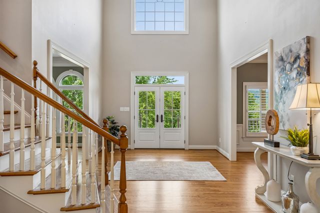 512 Grand Oaks Dr, Brentwood, TN 37027