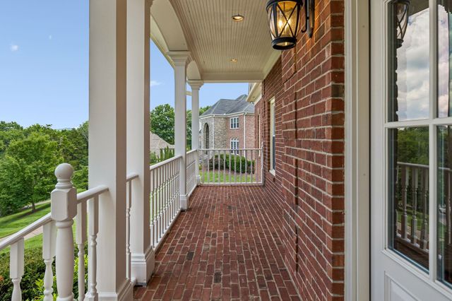 512 Grand Oaks Dr, Brentwood, TN 37027