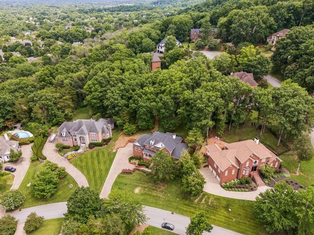 512 Grand Oaks Dr, Brentwood, TN 37027
