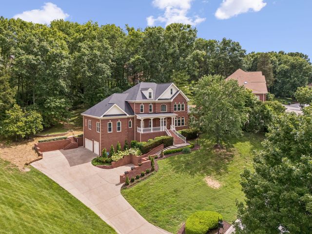 512 Grand Oaks Dr, Brentwood, TN 37027