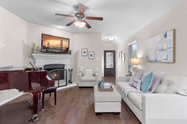 9808 Coyote Pass Trail, Mckinney, TX 75071