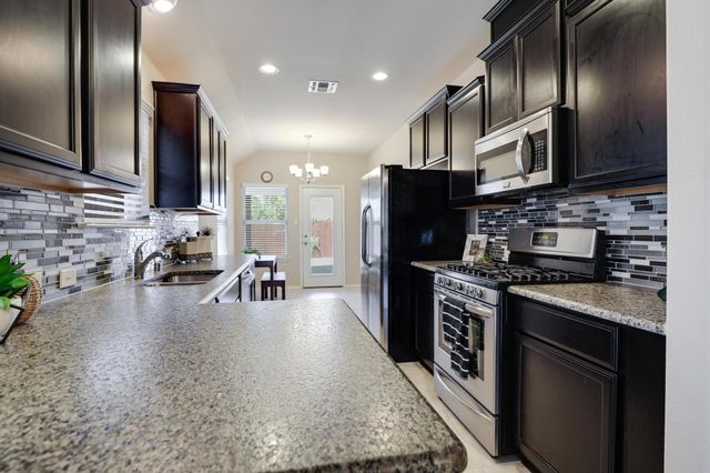 9808 Coyote Pass Trail, Mckinney, TX 75071