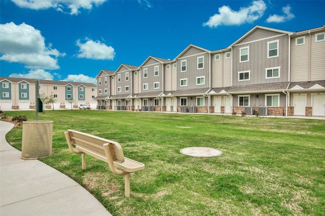 21155 Gosling Road 21-B, Spring, TX 77388