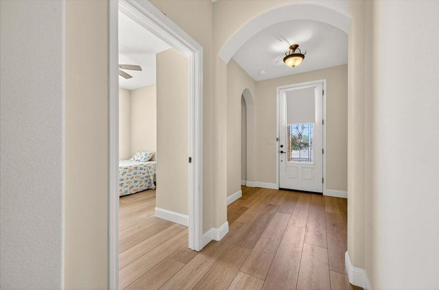 2481 S Via Versilia Drive, Fresno, CA 93727