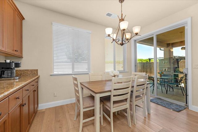 2481 S Via Versilia Drive, Fresno, CA 93727