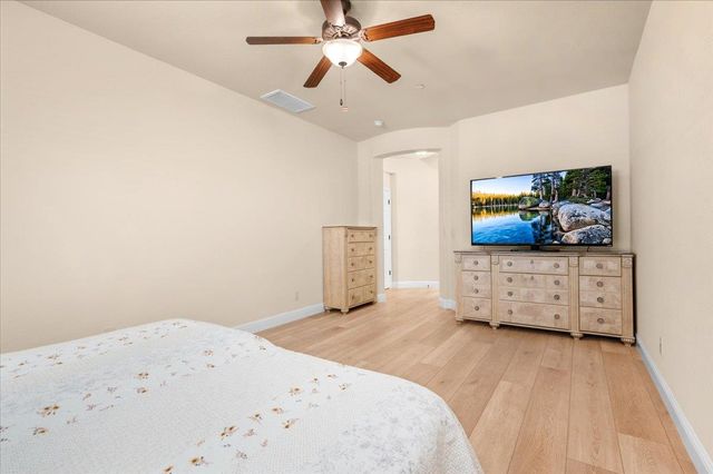 2481 S Via Versilia Drive, Fresno, CA 93727