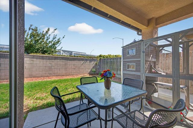 2481 S Via Versilia Drive, Fresno, CA 93727