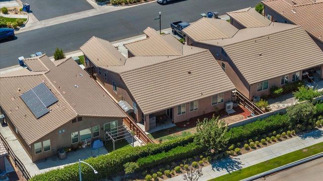 2481 S Via Versilia Drive, Fresno, CA 93727