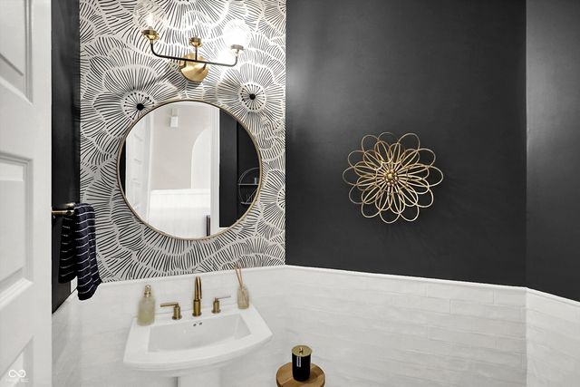 2790 W High Grove Circle, Zionsville, IN 46077