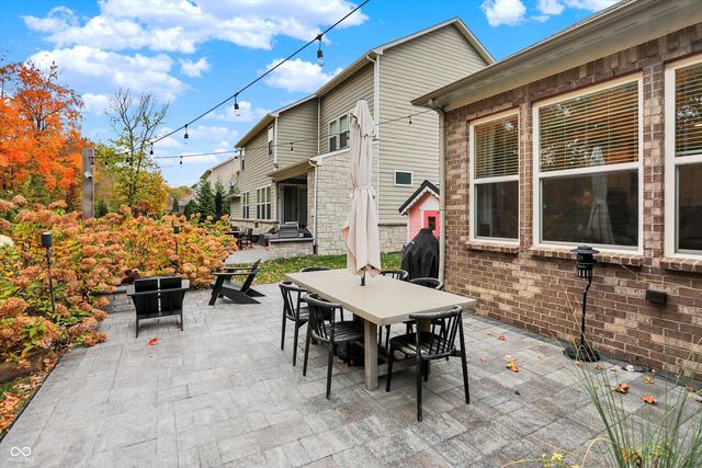 2790 W High Grove Circle, Zionsville, IN 46077