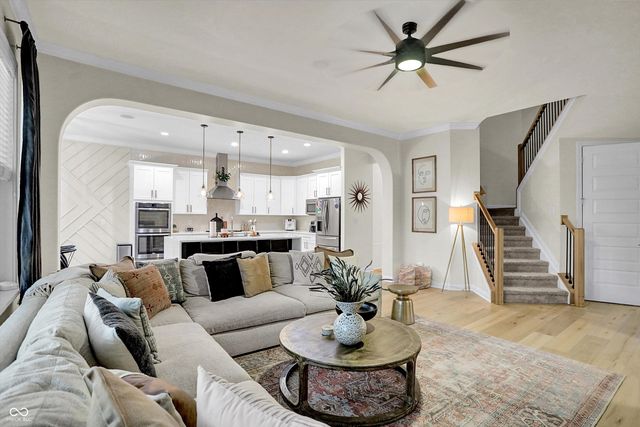 2790 W High Grove Circle, Zionsville, IN 46077