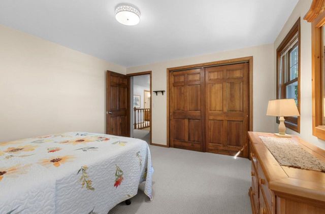 425 E FOX RUN CIRCLE, Green Bay, WI 54311