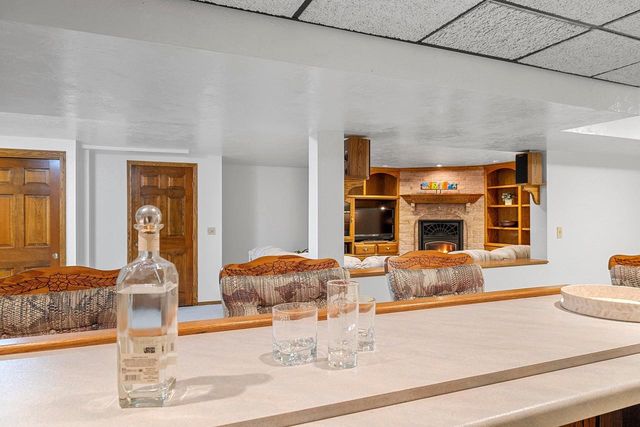 425 E FOX RUN CIRCLE, Green Bay, WI 54311
