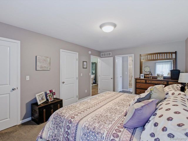 832 N 9th Street, St. Clair, MI 48079