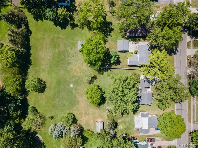 832 N 9th Street, St. Clair, MI 48079