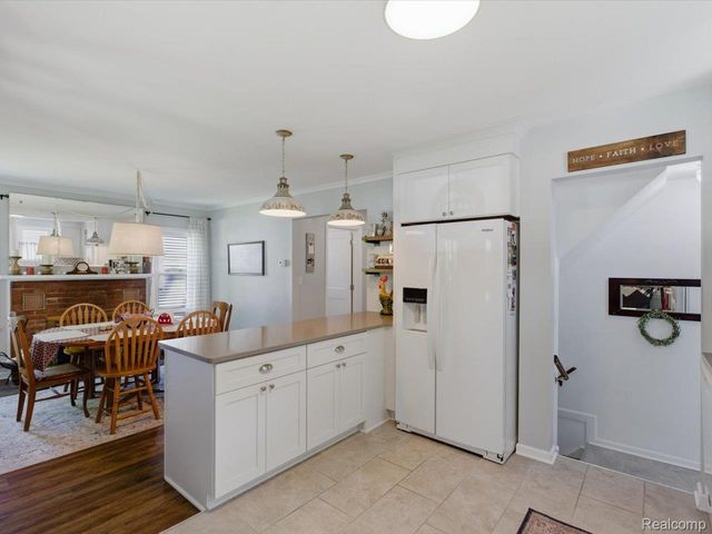 832 N 9th Street, St. Clair, MI 48079