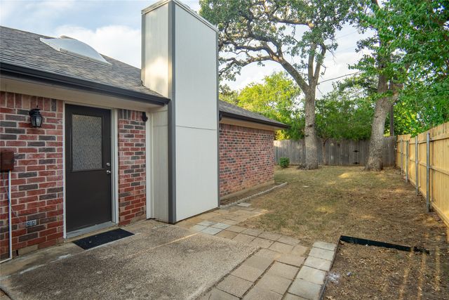 6616 Parkview Lane, North Richland Hills, TX 76182