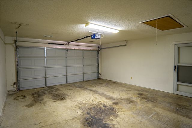 6616 Parkview Lane, North Richland Hills, TX 76182