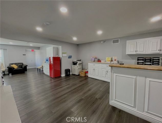 2001 W Beverly Boulevard, Montebello, CA 90640