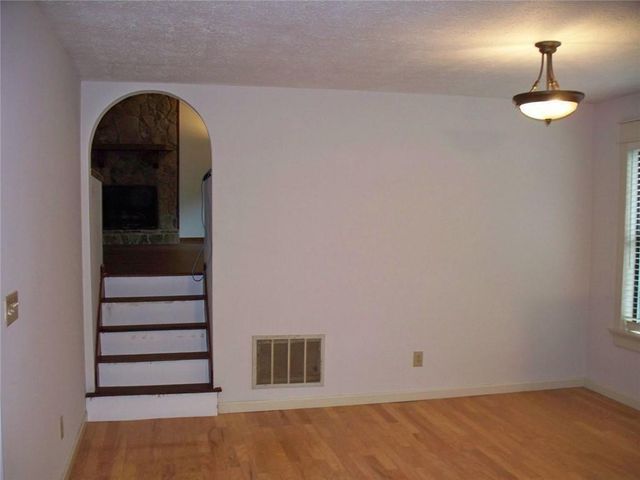 219 Park Avenue, Woodstock, GA 30188