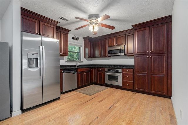 219 Park Avenue, Woodstock, GA 30188