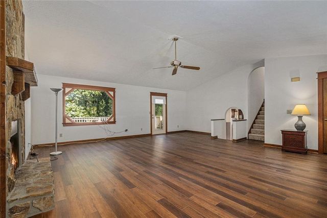 219 Park Avenue, Woodstock, GA 30188