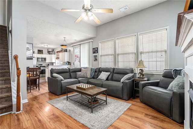 286 Windcroft NW Circle, Acworth, GA 30101