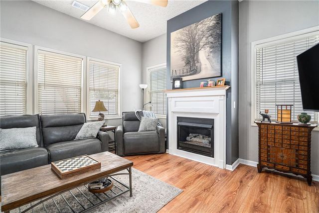 286 Windcroft NW Circle, Acworth, GA 30101