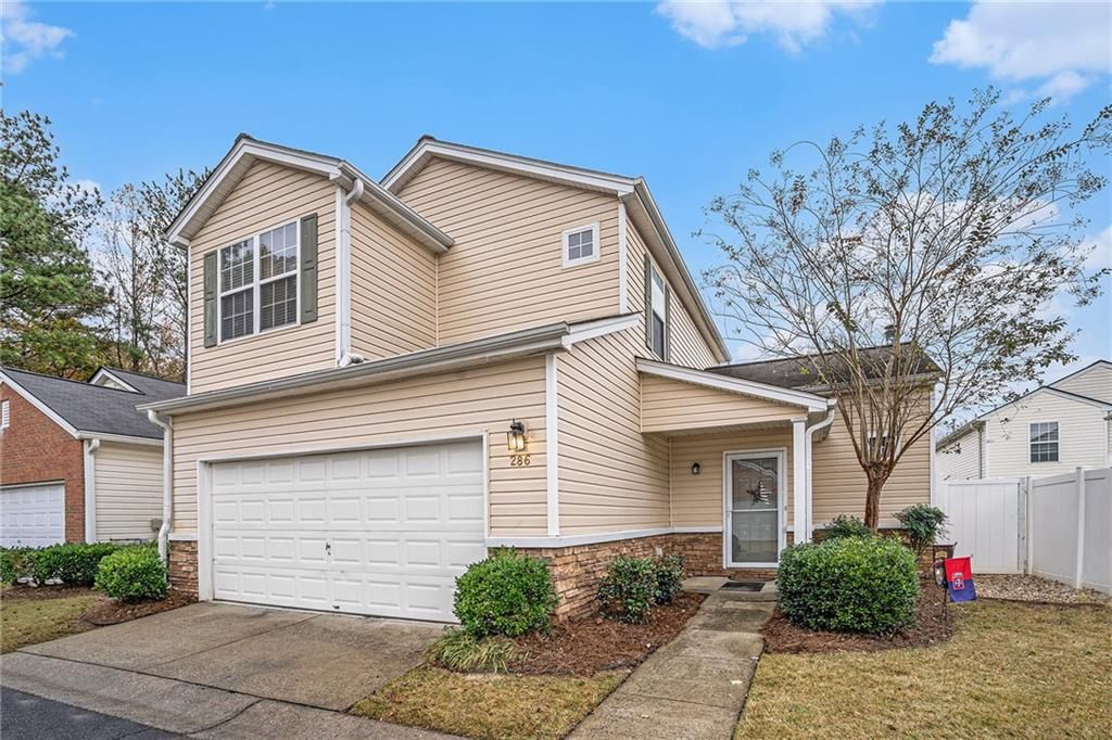 286 Windcroft NW Circle, Acworth, GA 30101
