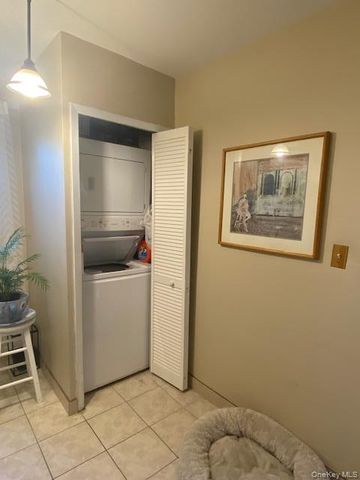260-17 75th Avenue Duplex, Glen Oaks, NY 11004