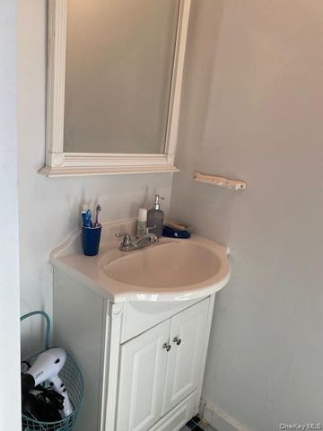 260-17 75th Avenue Duplex, Glen Oaks, NY 11004