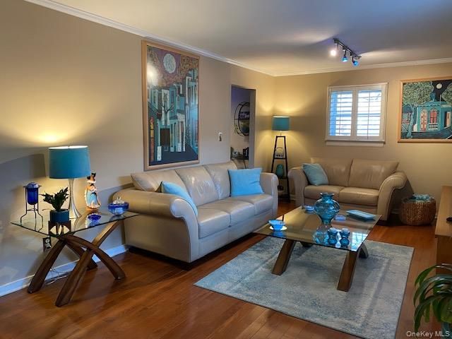 260-17 75th Avenue Duplex, Glen Oaks, NY 11004