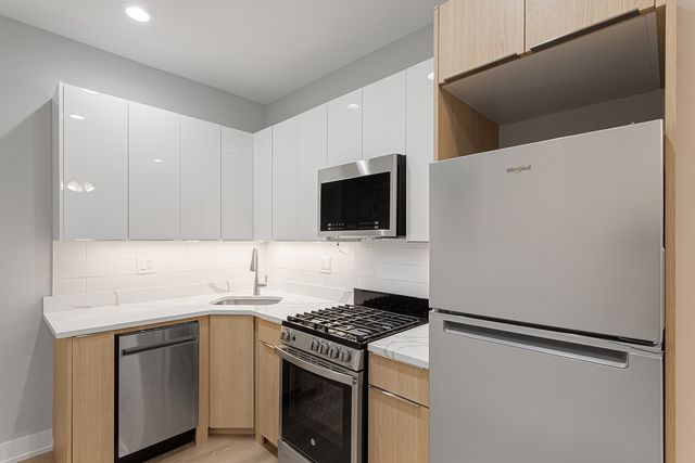 1651 W JONQUIL Terrace 12, Chicago, IL 60626