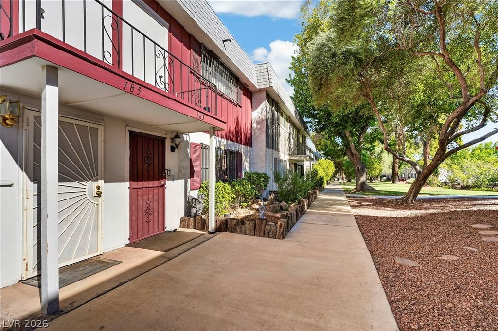 185 Pecos Way 6, Las Vegas, NV 89121 — photo 5