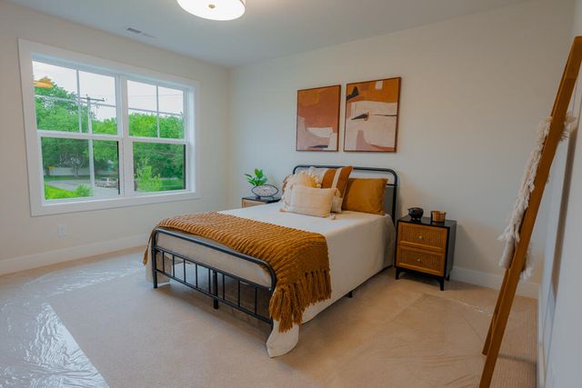 22 Moorebrooke Road, Michigan City, IN 46360