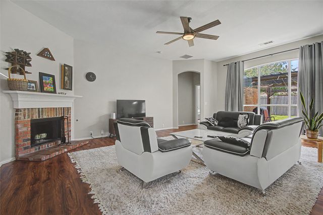 1020 Wagon Trail Drive, Little Elm, TX 75068