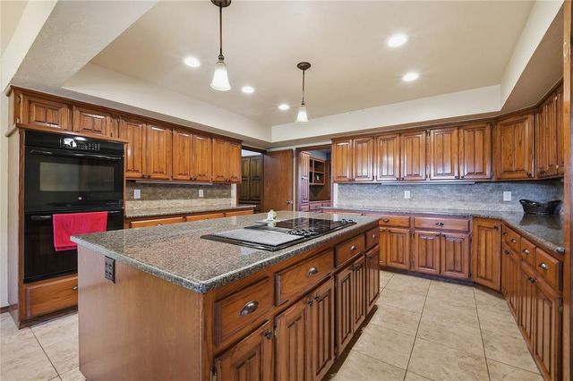 1305 Mockingbird Lane, Guthrie, OK 73044