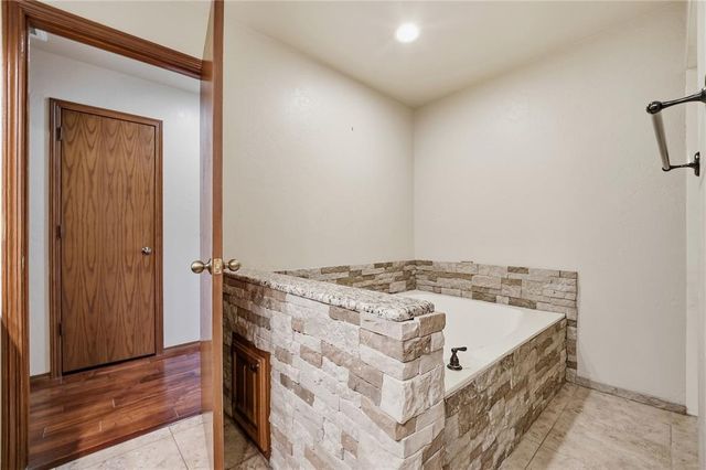 1305 Mockingbird Lane, Guthrie, OK 73044