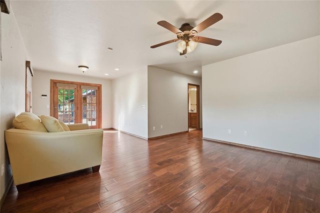 1305 Mockingbird Lane, Guthrie, OK 73044