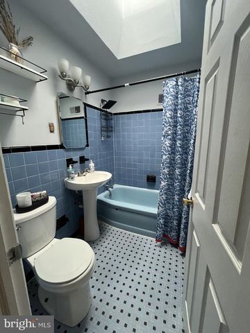 1009 CLAYTON RD, Wilmington, DE 19805