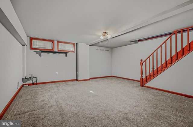 1009 CLAYTON RD, Wilmington, DE 19805