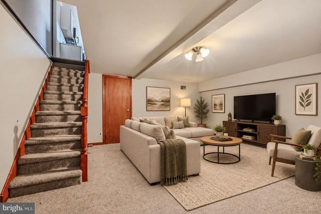 1009 CLAYTON RD, Wilmington, DE 19805