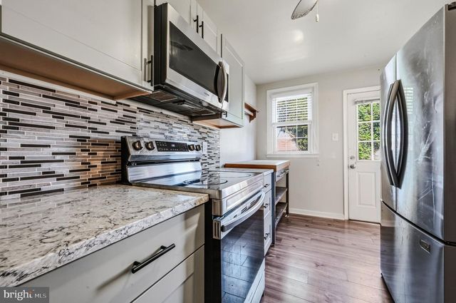 1009 CLAYTON RD, Wilmington, DE 19805