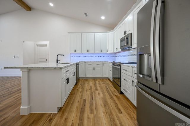 1410 Port Arthur, Mena, AR 71953